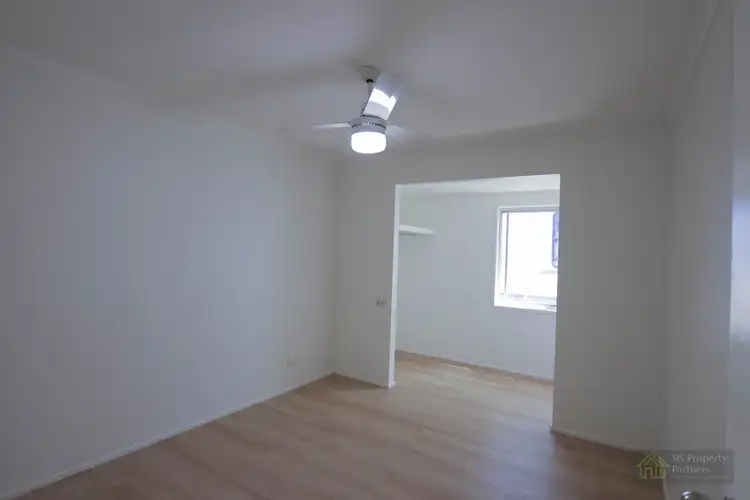 Second view of Homely house listing, 33 Narraport Cr, Beenleigh QLD 4207