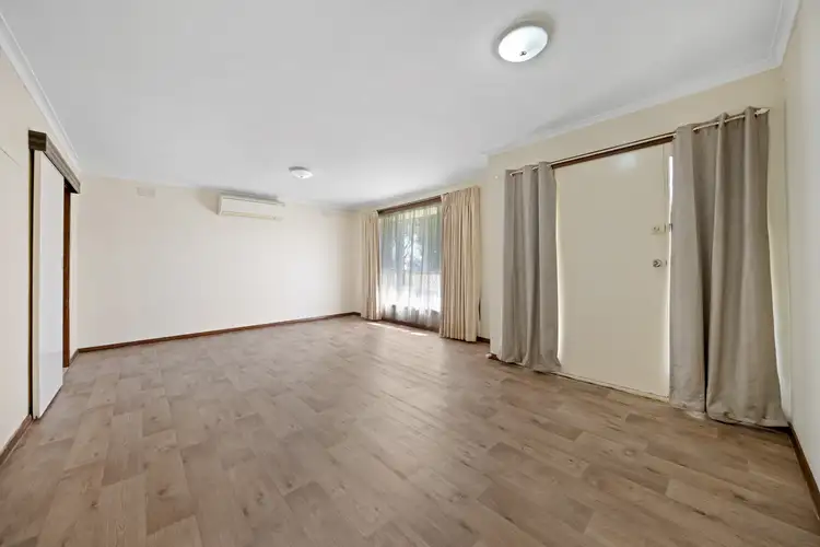 2 Weir Street