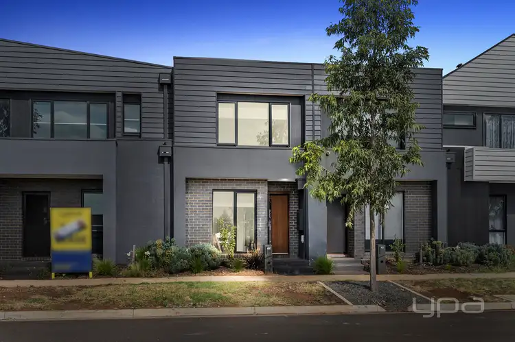 44 Washington Drive, Thornhill Park VIC 3335