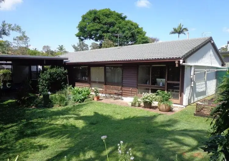 18 Glen Frew Street, Kenmore QLD 4069
