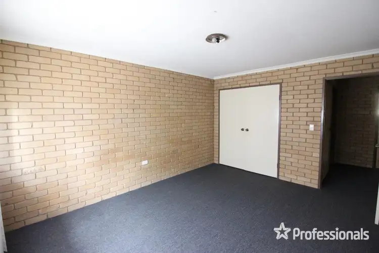 Third view of Homely flat listing, 2/21 Lampe Avenue, Wagga Wagga NSW 2650