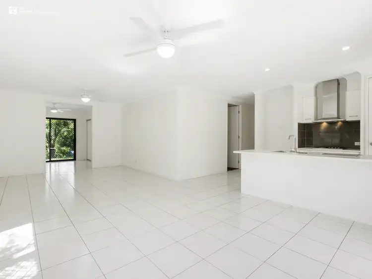 2/1 Arika Avenue, Ocean Shores NSW 2483