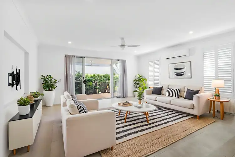 Second view of Homely house listing, 2/9 Sapphire Street, Paradise Point QLD 4216