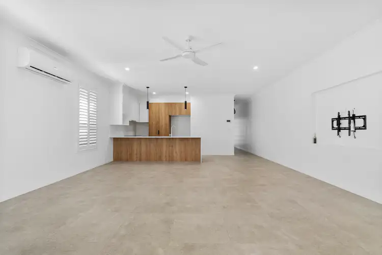 Third view of Homely house listing, 2/9 Sapphire Street, Paradise Point QLD 4216