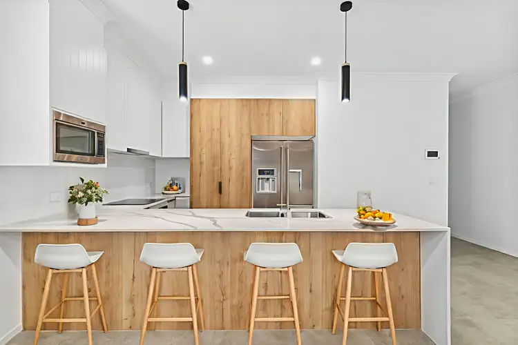 Fourth view of Homely house listing, 2/9 Sapphire Street, Paradise Point QLD 4216