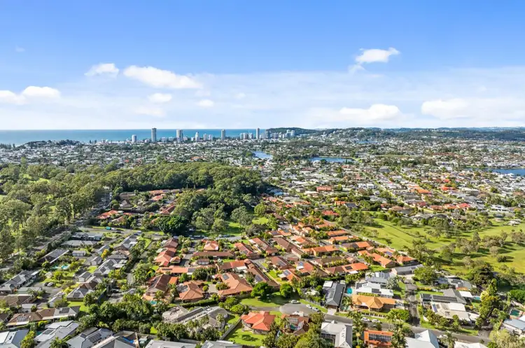 34/12 Landau Court, Miami QLD 4220