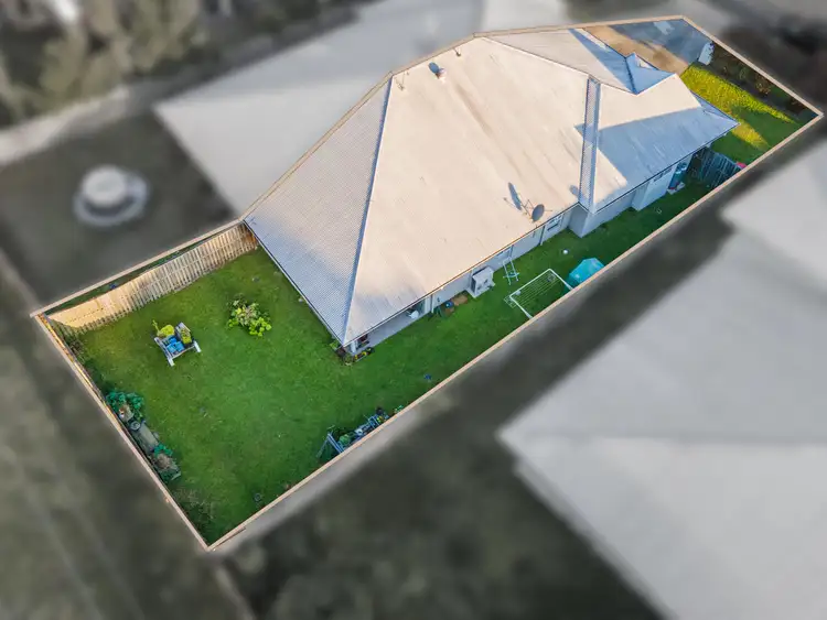 1/16 Tian Crescent, Upper Coomera QLD 4209