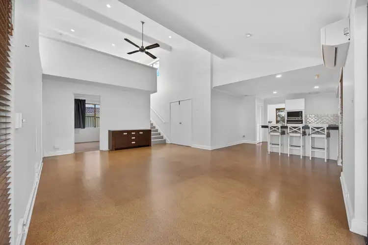 Sixth view of Homely house listing, 39 Bonito Way, Sorrento WA 6020