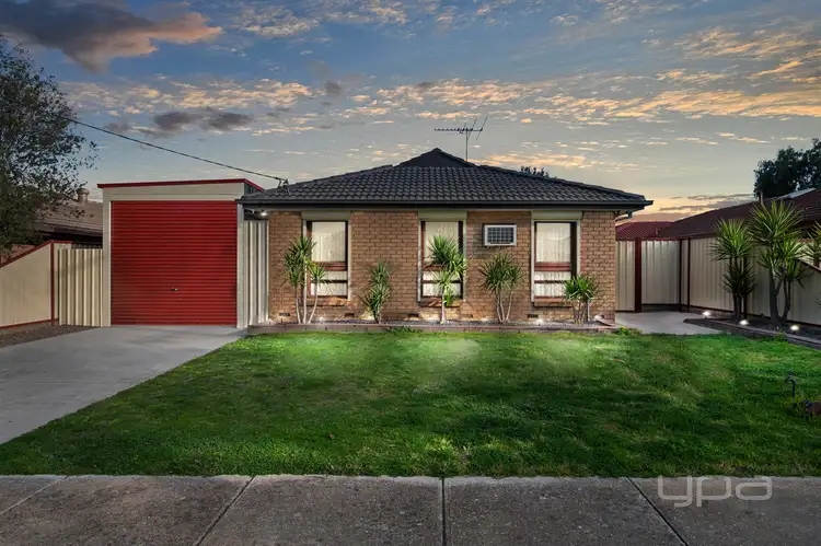3 Risson Street, Melton South VIC 3338