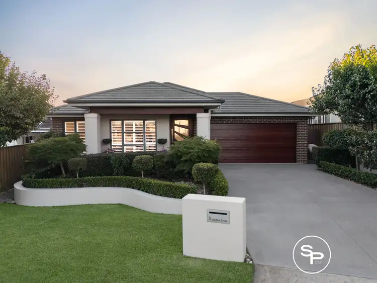 5 Jardine Close, Gledswood Hills NSW 2557