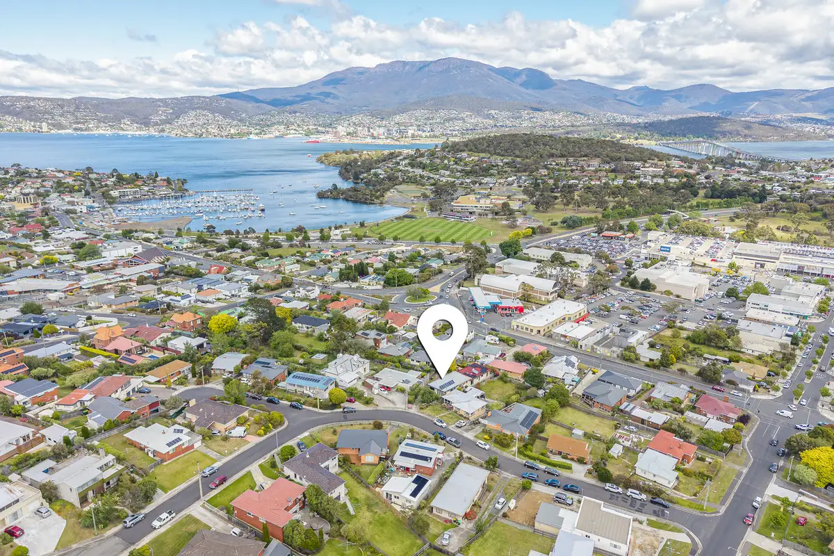 Main view of Homely unit listing, 1/3 Veronica Street, Bellerive TAS 7018