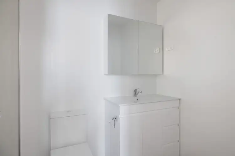 Fifth view of Homely studio listing, 14/130 Campbell Parade, Bondi Beach NSW 2026