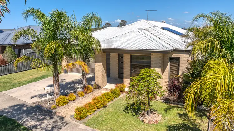 50 Hobson Street, Stratford VIC 3862