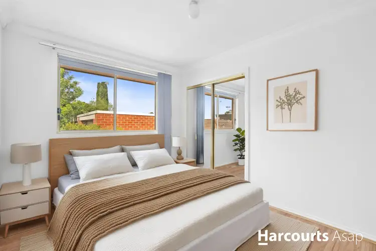 Sixth view of Homely unit listing, 2/12 Meadow Wood Walk, Narre Warren VIC 3805