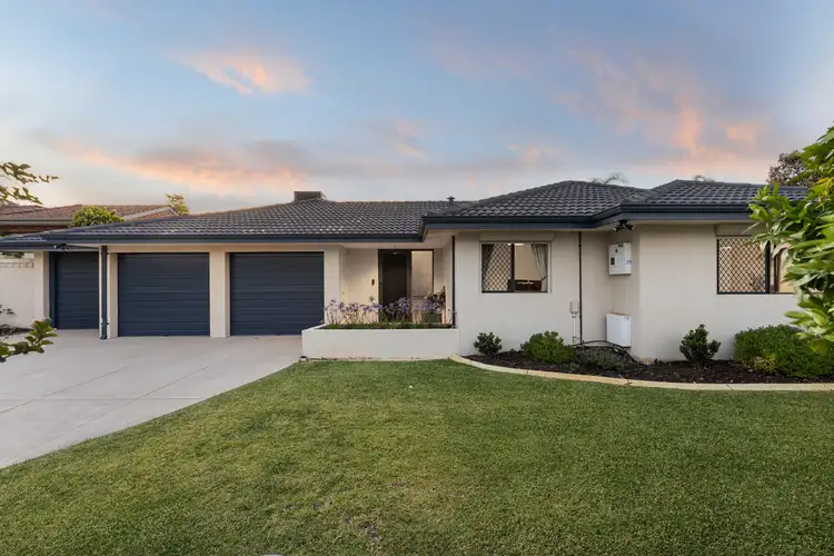 4 Cain Place, Leeming WA 6149