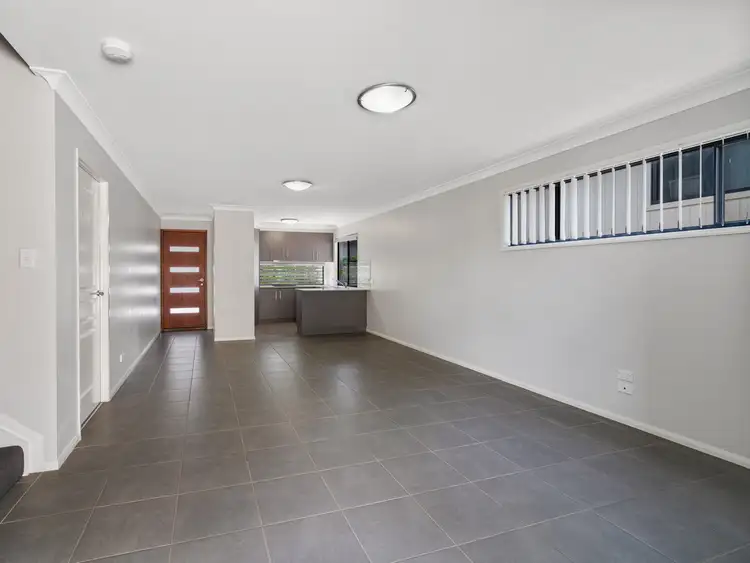 Fourth view of Homely unit listing, 2/5 Blake Street, Wilsonton QLD 4350