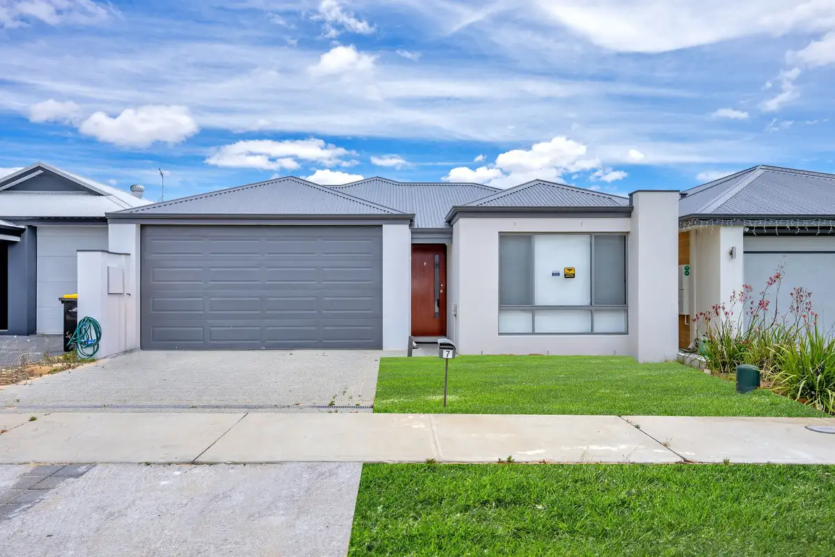 Main view of Homely house listing, 7 Panama Loop, Haynes WA 6112
