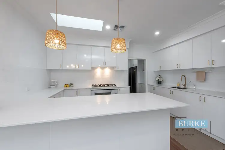 39A Fenellia Crescent, Craigie WA 6025