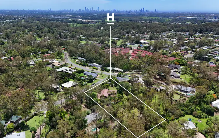 4 Talgarno Place, Tallai QLD 4213