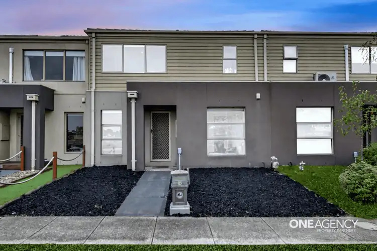 32 Featherbrook Drive, Point Cook VIC 3030