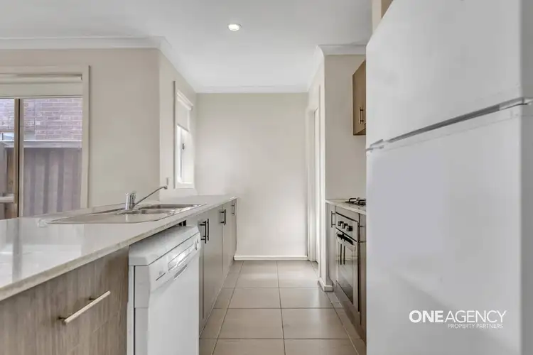 Fifth view of Homely house listing, 32 Featherbrook Drive, Point Cook VIC 3030