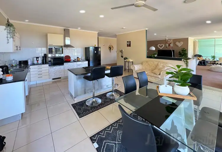 8/63 Sylvan Drive, Moore Park Beach QLD 4670