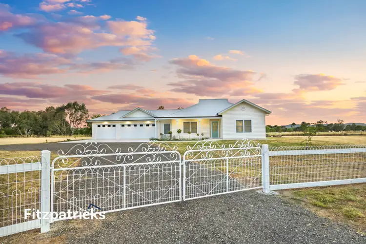 9 Bell Gum Place, Lake Albert NSW 2650
