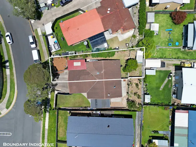 Second view of Homely house listing, 2/10 Botanical Drive, Labrador QLD 4215