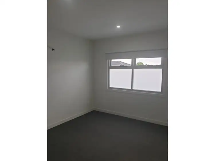 Fourth view of Homely unit listing, 2/2 Mitchell Court, Glenroy VIC 3046