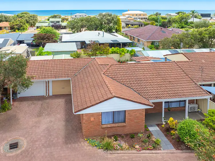 Third view of Homely house listing, 2/11 Melville Court, Geographe WA 6280