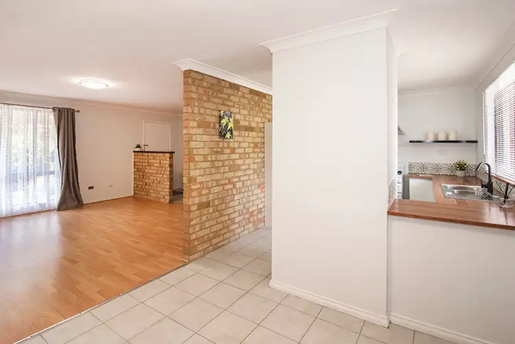 Sixth view of Homely house listing, 2/11 Melville Court, Geographe WA 6280