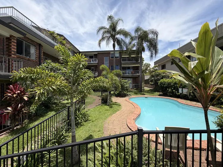 4/210 Scarborough Street, Southport QLD 4215