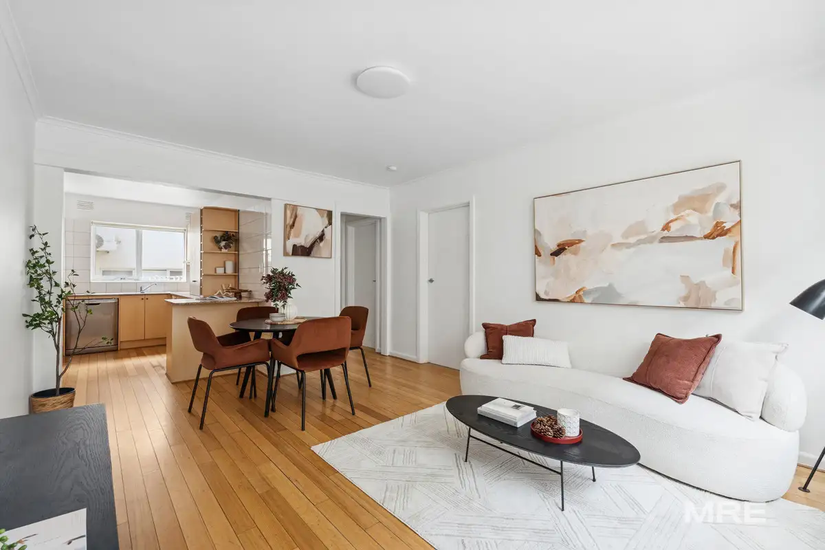 St Kilda 2房  Spacious low-rise living in the heart of St Kilda