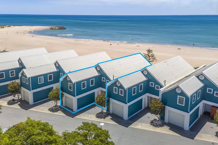 11/16 Dolphin Drive, Mandurah WA 6210