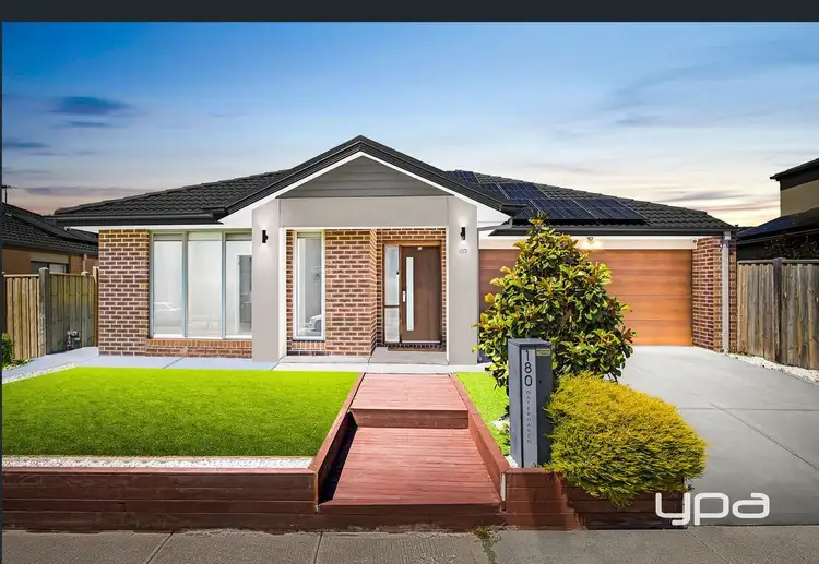 180 Waterhaven Boulevard, Point Cook VIC 3030