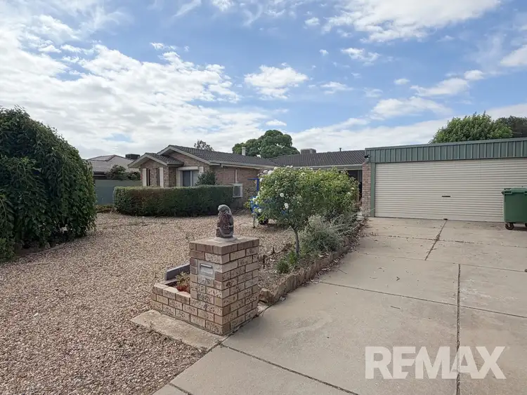 14 Melkin Avenue, Glenfield Park NSW 2650