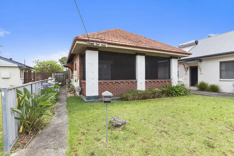 12 Scholey Street, Mayfield NSW 2304
