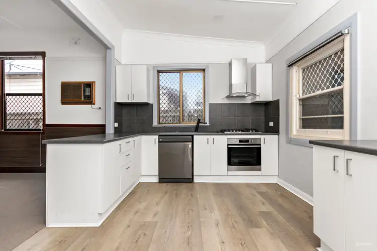 18 Bowser Street, Hamilton North NSW 2292