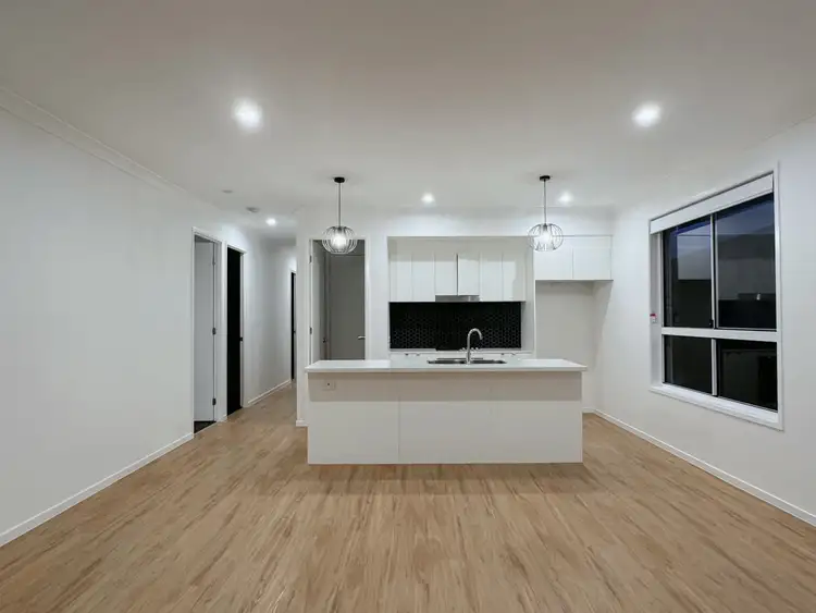 16 Lovage Street, Greenbank QLD 4124