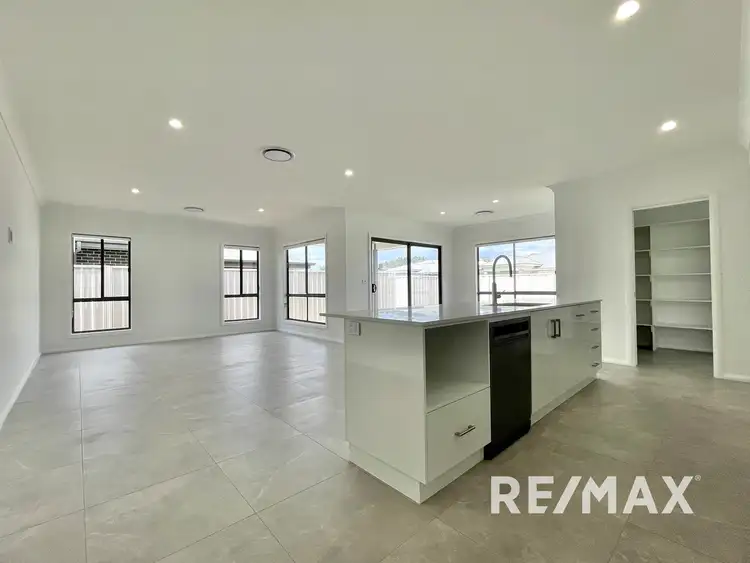 Fifth view of Homely house listing, 148 Valencia Drive, Gobbagombalin NSW 2650