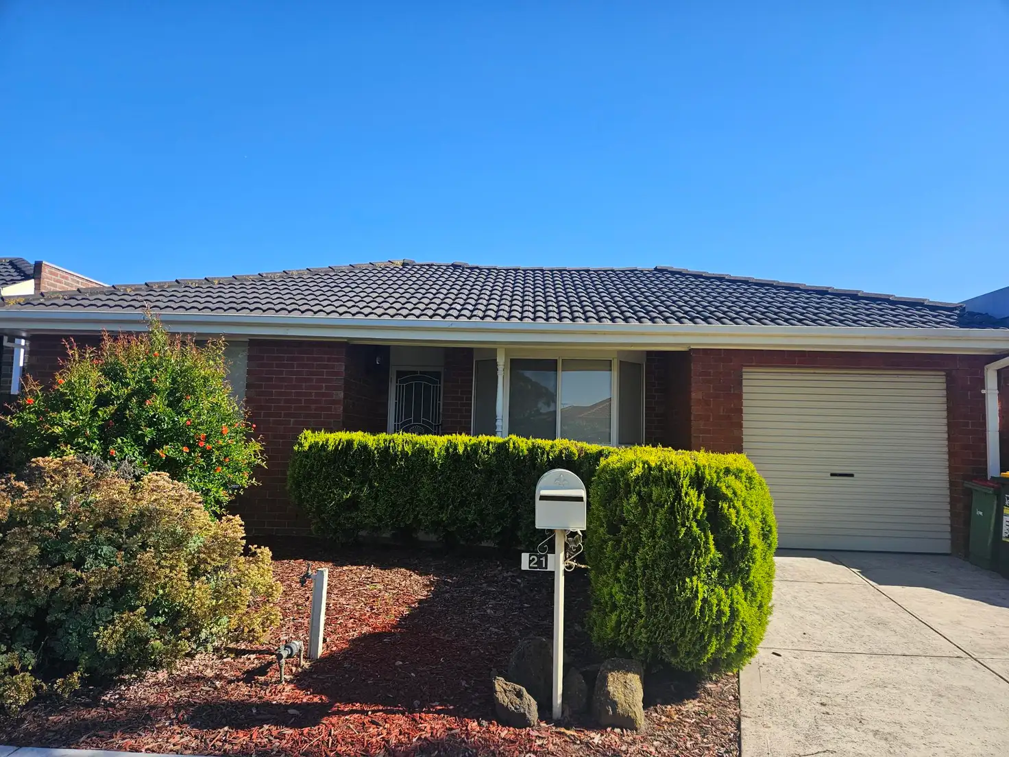 Main view of Homely house listing, 21 Limpopa Square, Roxburgh Park VIC 3064