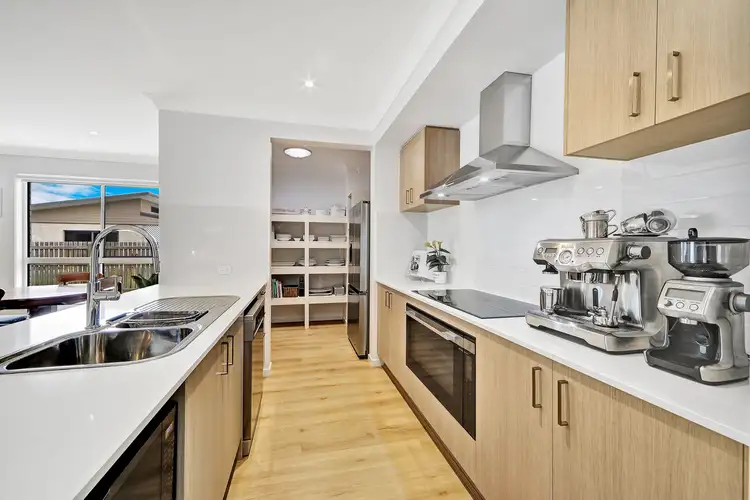 Sixth view of Homely house listing, 7 Lewis Court, Toogoom QLD 4655