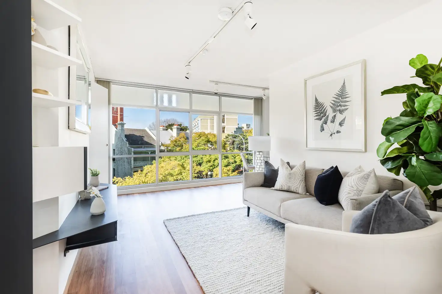 Main view of Homely apartment listing, 10/41-49 Roslyn Gardens, Elizabeth Bay NSW 2011