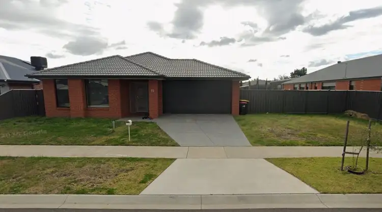 11 Peck Place, Sale VIC 3850