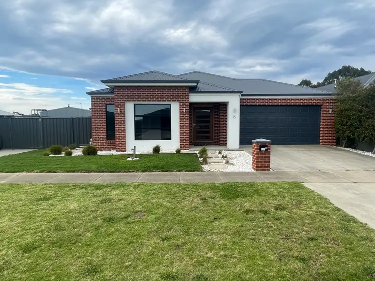 13 Currawong Crescent, Maffra VIC 3860