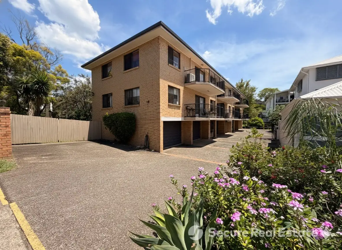 Main view of Homely unit listing, 2/60 Depper Street, St Lucia QLD 4067