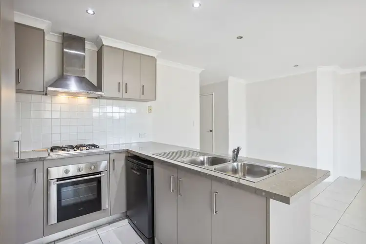 Fifth view of Homely house listing, 4/18 Oligantha Elbow, Banksia Grove WA 6031