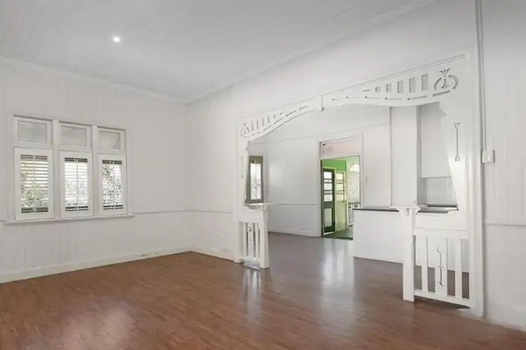 39 Highview Terrace, St Lucia QLD 4067