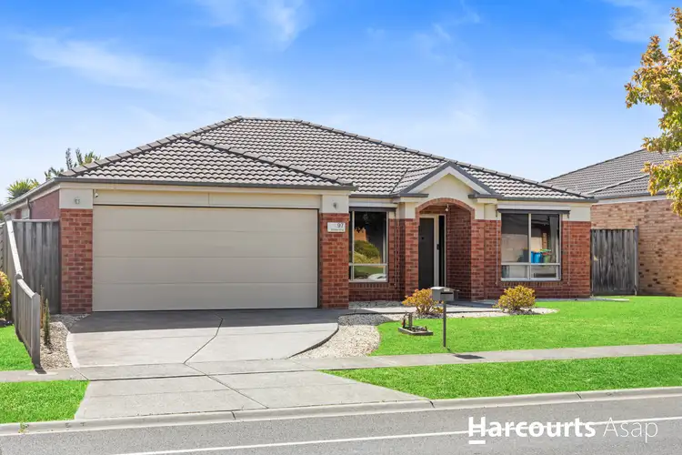 97 Skyline Way, Berwick VIC 3806