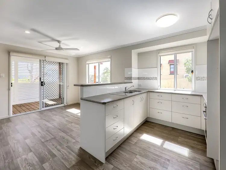 4 Darreen Street, Greenslopes QLD 4120